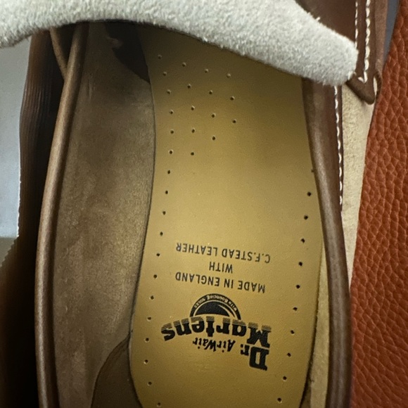 BRAND NEW Dr..Martens airwai - Picture 10 of 16